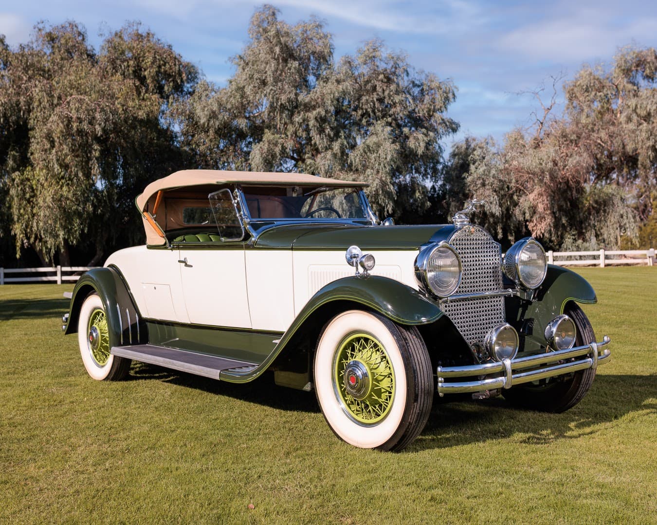 1932 Packard 900
