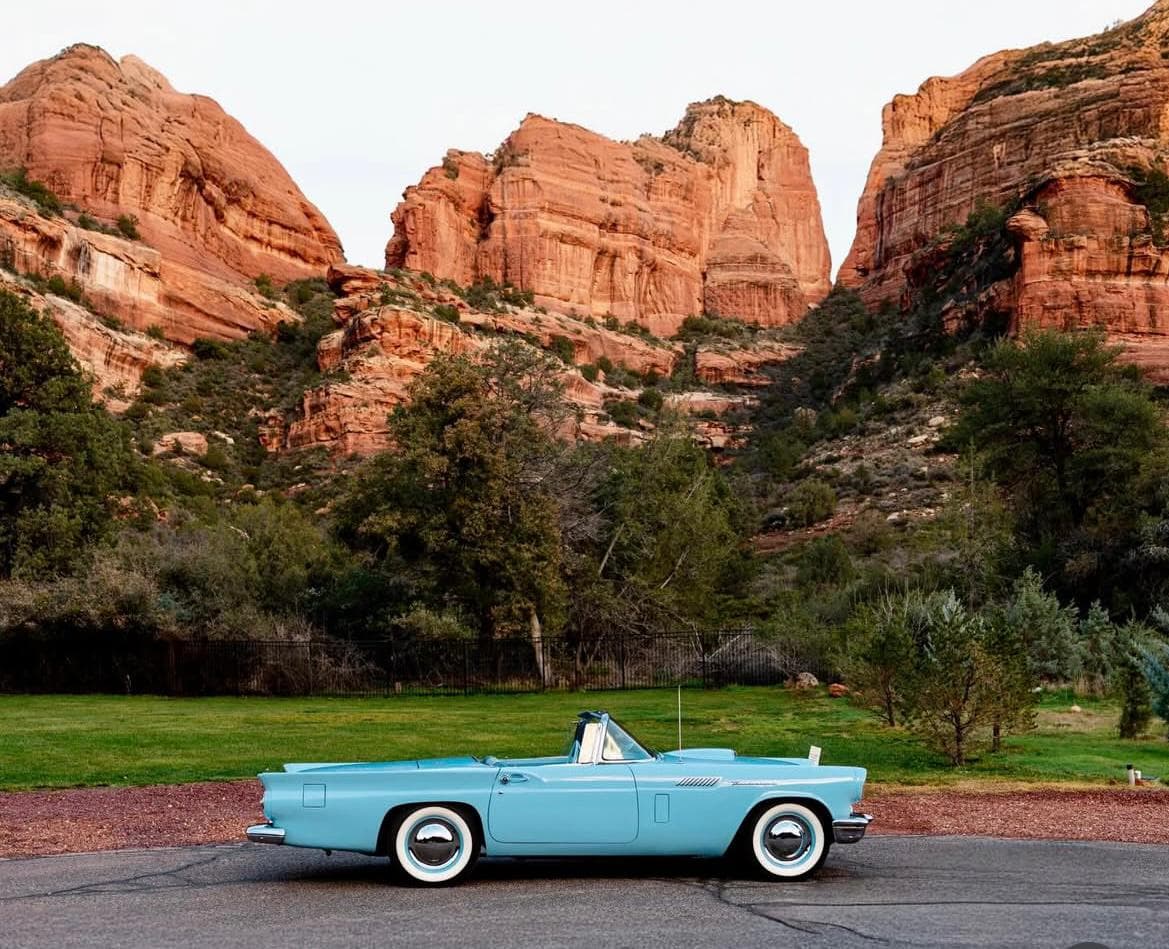 1957 Ford Thunderbird